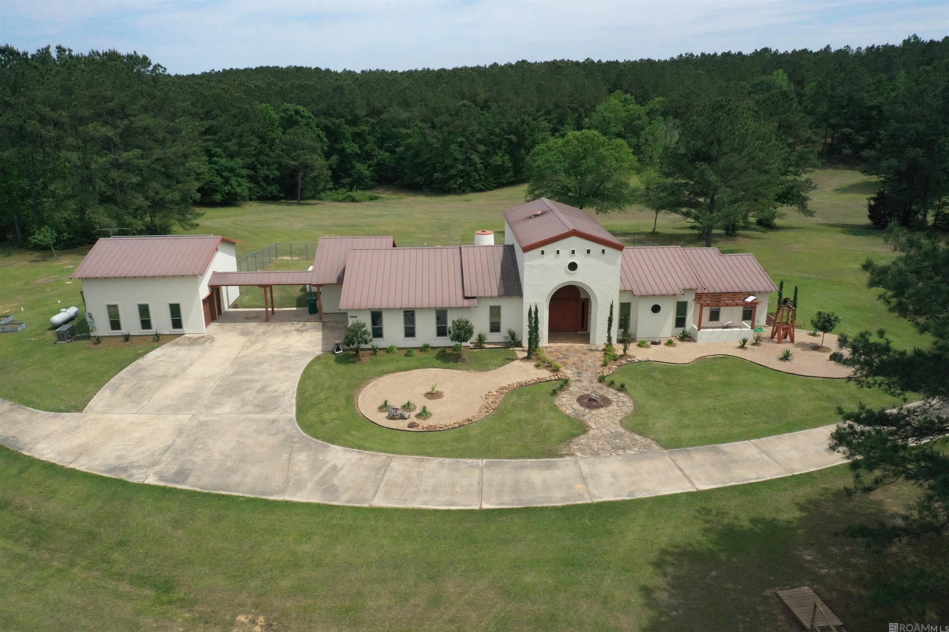 St Francisville, Louisiana, 70775, United States, 3 Bedrooms Bedrooms, ,2 BathroomsBathrooms,Residential,Active,2041579