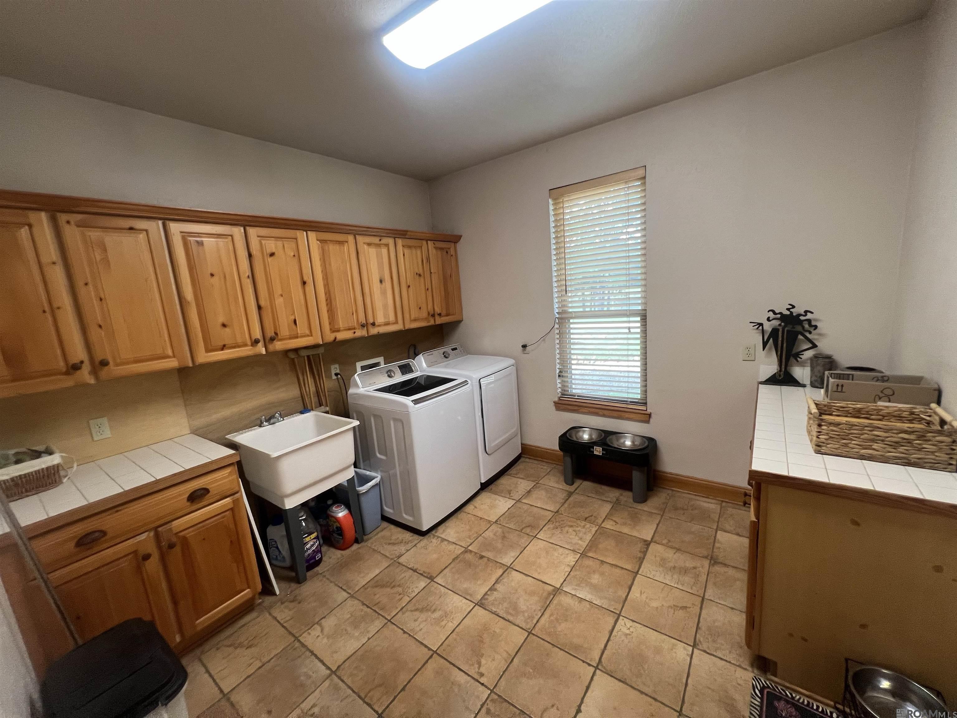 St Francisville, Louisiana, 70775, United States, 3 Bedrooms Bedrooms, ,2 BathroomsBathrooms,Residential,Active,2041579