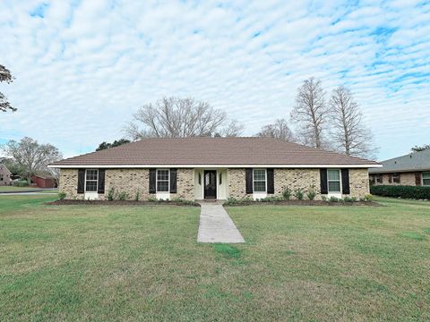 Homes For Sale - 304 Winder Rd<br/> Thibodaux, LA 70301