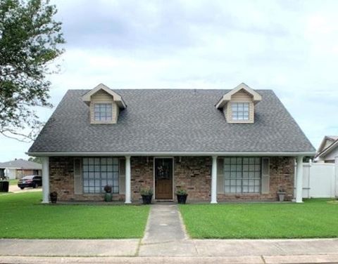 Homes For Sale - 2216 Acadian Dr<br/> Houma, LA 70363