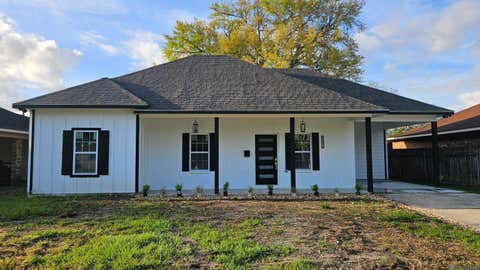 Homes For Sale - 11370 E Black Oak Dr<br/> Baton Rouge, LA 70815