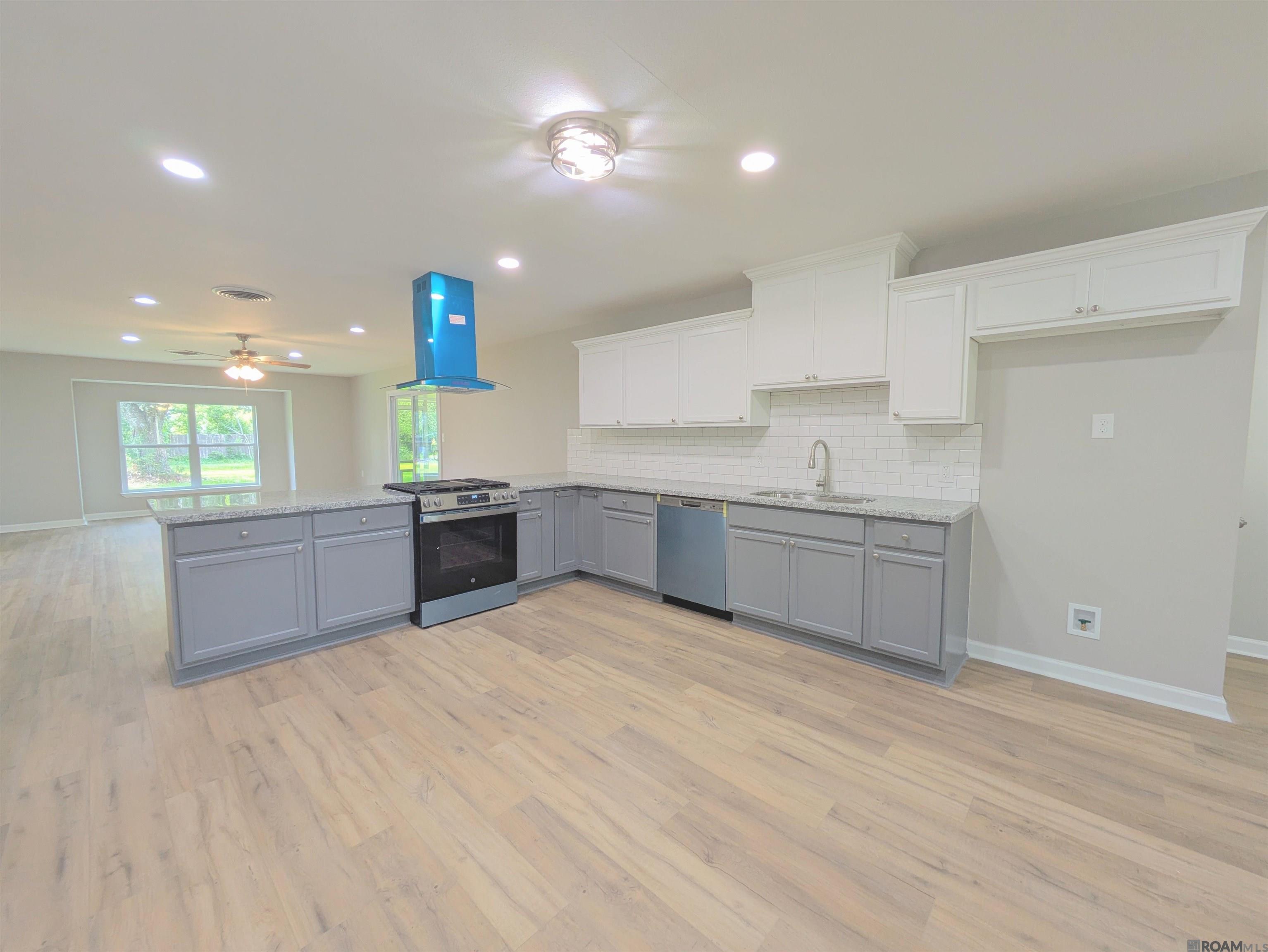1890 Dabney Dr, Baton Rouge, Louisiana image 2