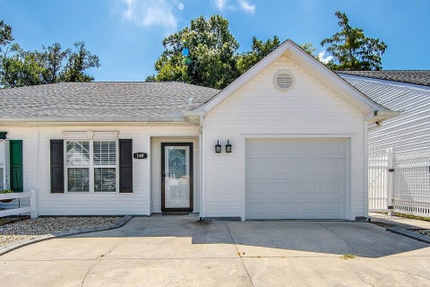 Townhouse For Sale - 149 Magnolia Courtyard<br/> Houma, LA 70364