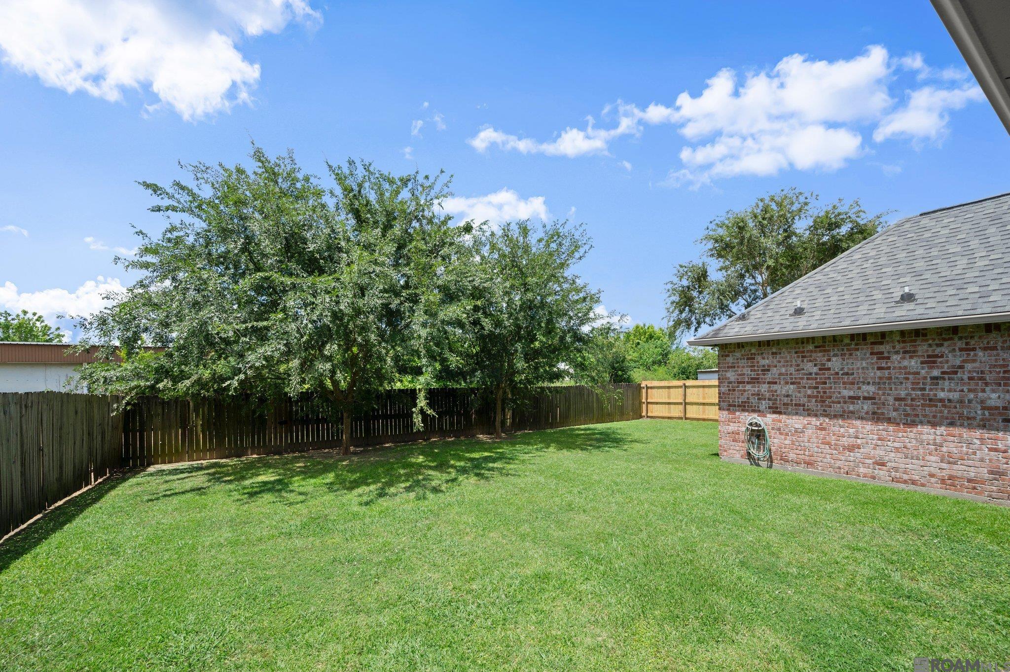 2235 Woodland Ct, Port Allen, Louisiana image 17