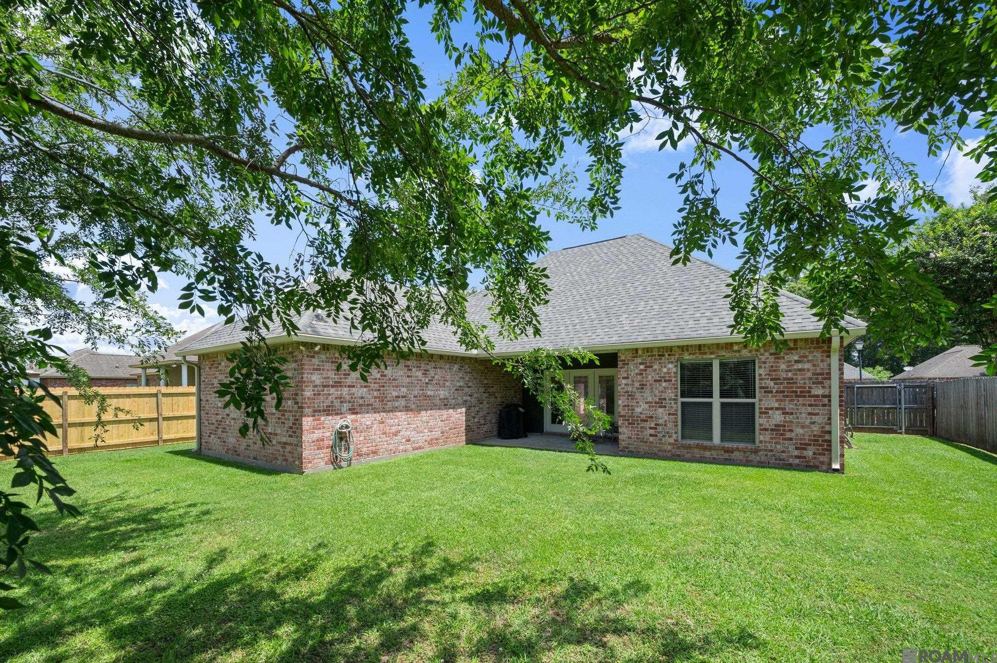 2235 Woodland Ct, Port Allen, Louisiana image 15