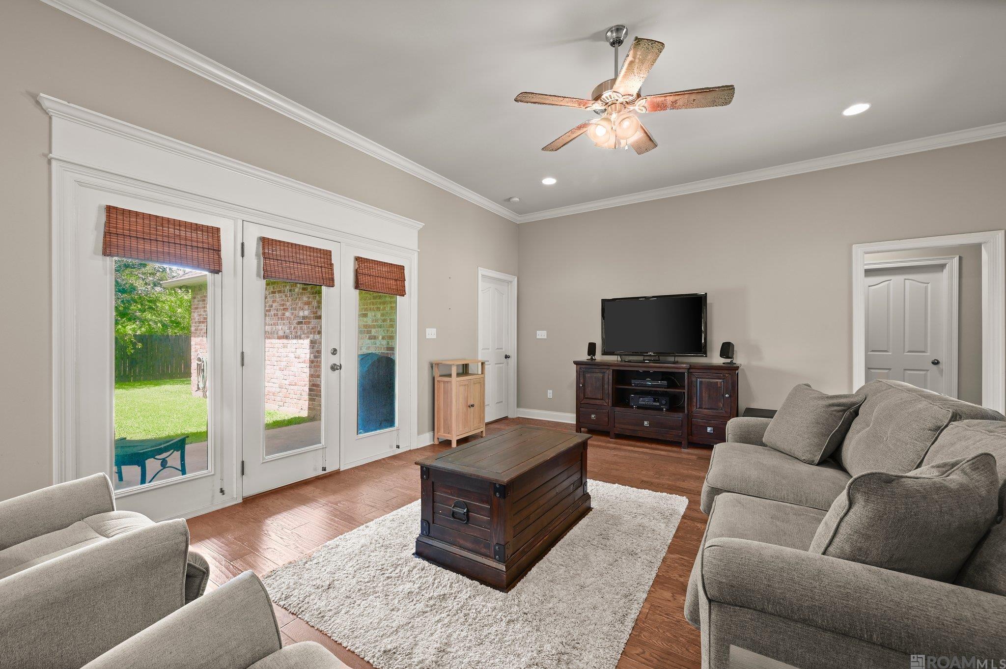 2235 Woodland Ct, Port Allen, Louisiana image 5