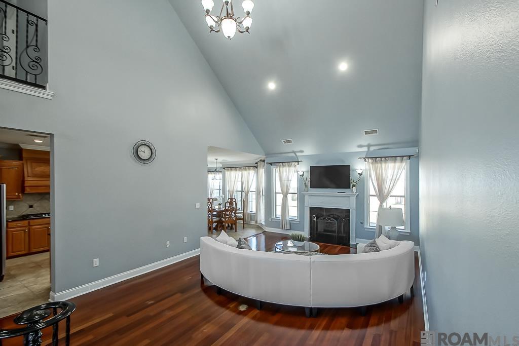 37286 Christina Ave, Prairieville, Louisiana image 5