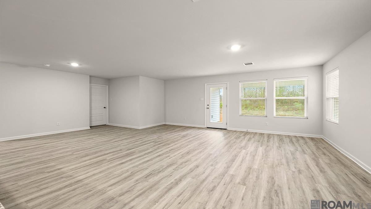 12898 Bay Leaf Dr, Denham Springs, Louisiana image 8