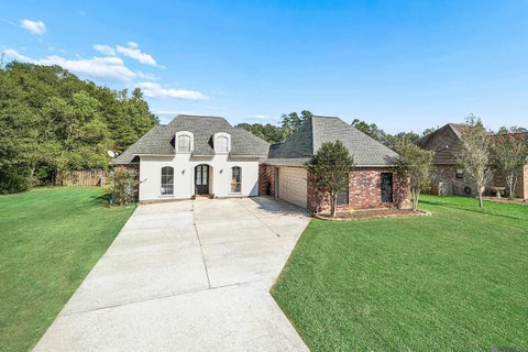 Homes For Sale - 33990 Renee Ave<br/> Denham Springs, LA 70706
