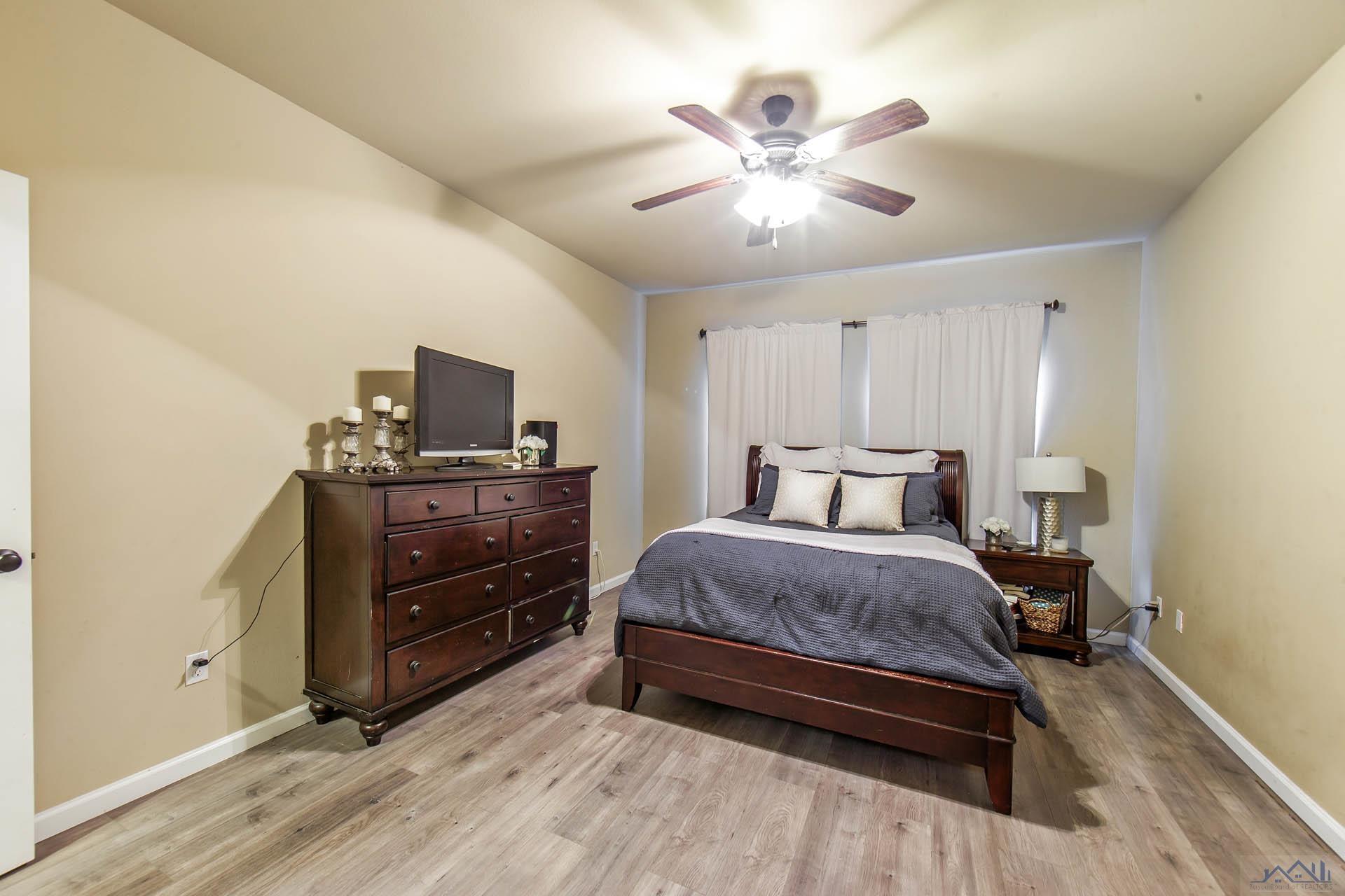 460 Christopher Dr, Houma, Louisiana image 8