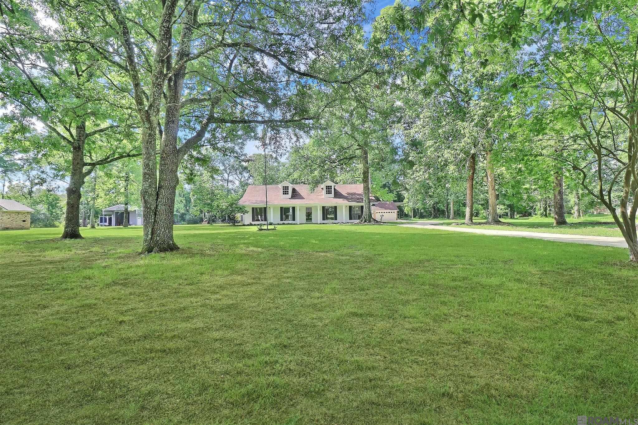 8140 Evergreen Dr, Denham Springs, Louisiana image 3