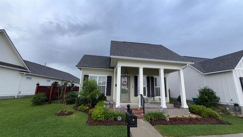 Homes For Sale - 193 Royal Oak Boulevard<br/> Lafourche County, Thibodaux, LA 70301