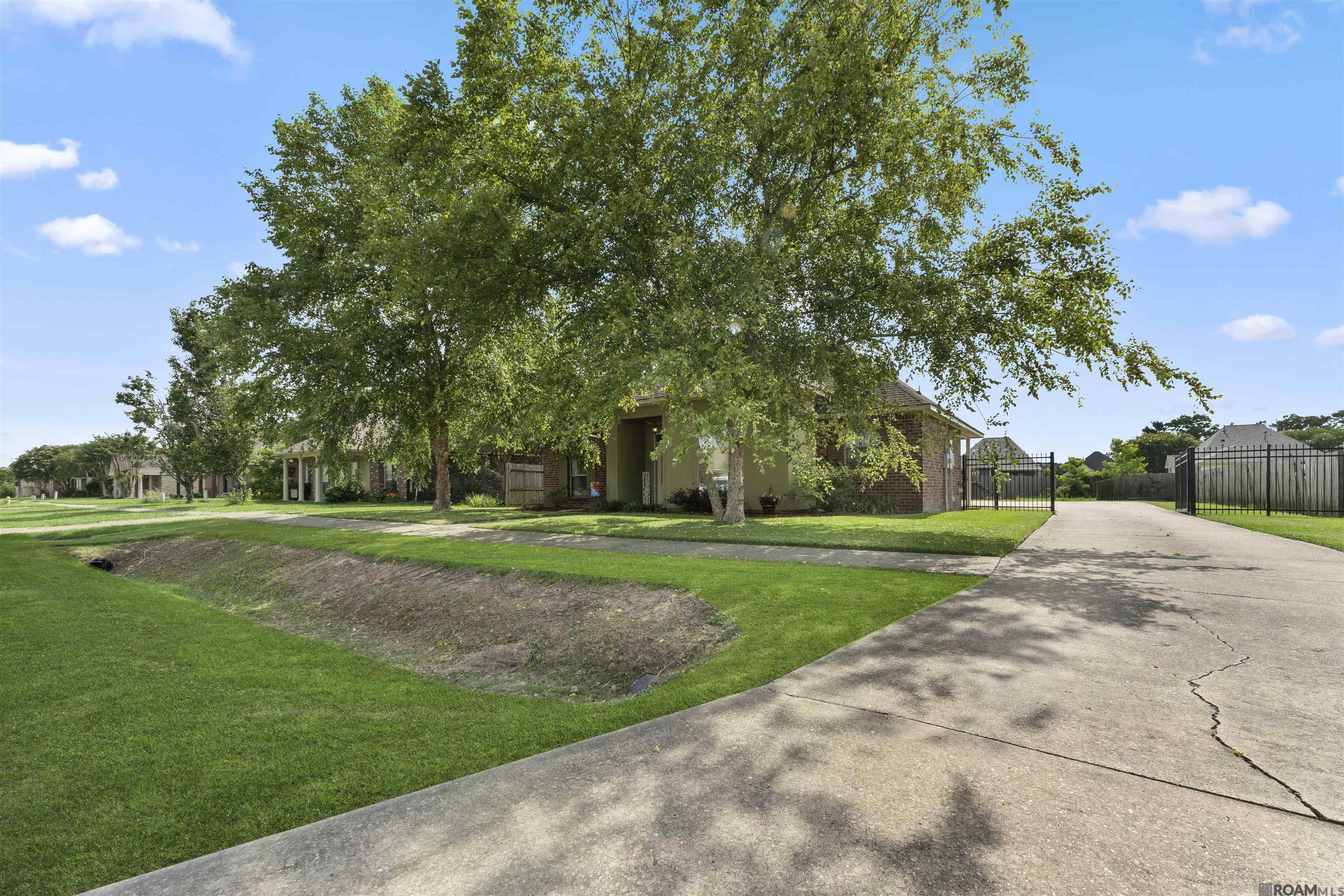 6128 Woodside Dr, Zachary, Louisiana image 3
