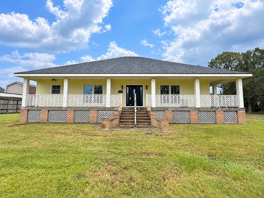 317 THOROUGHBRED PARK DR, THIBODAUX, LA 70301 - Image 0ff8b535b5a5a0da1bf4e2bed56d735d/2229619571