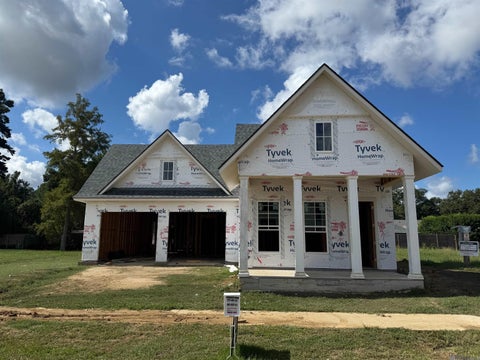 Homes For Sale - 5334 Rue Du Moulin<br/> Baton Rouge, LA 70808