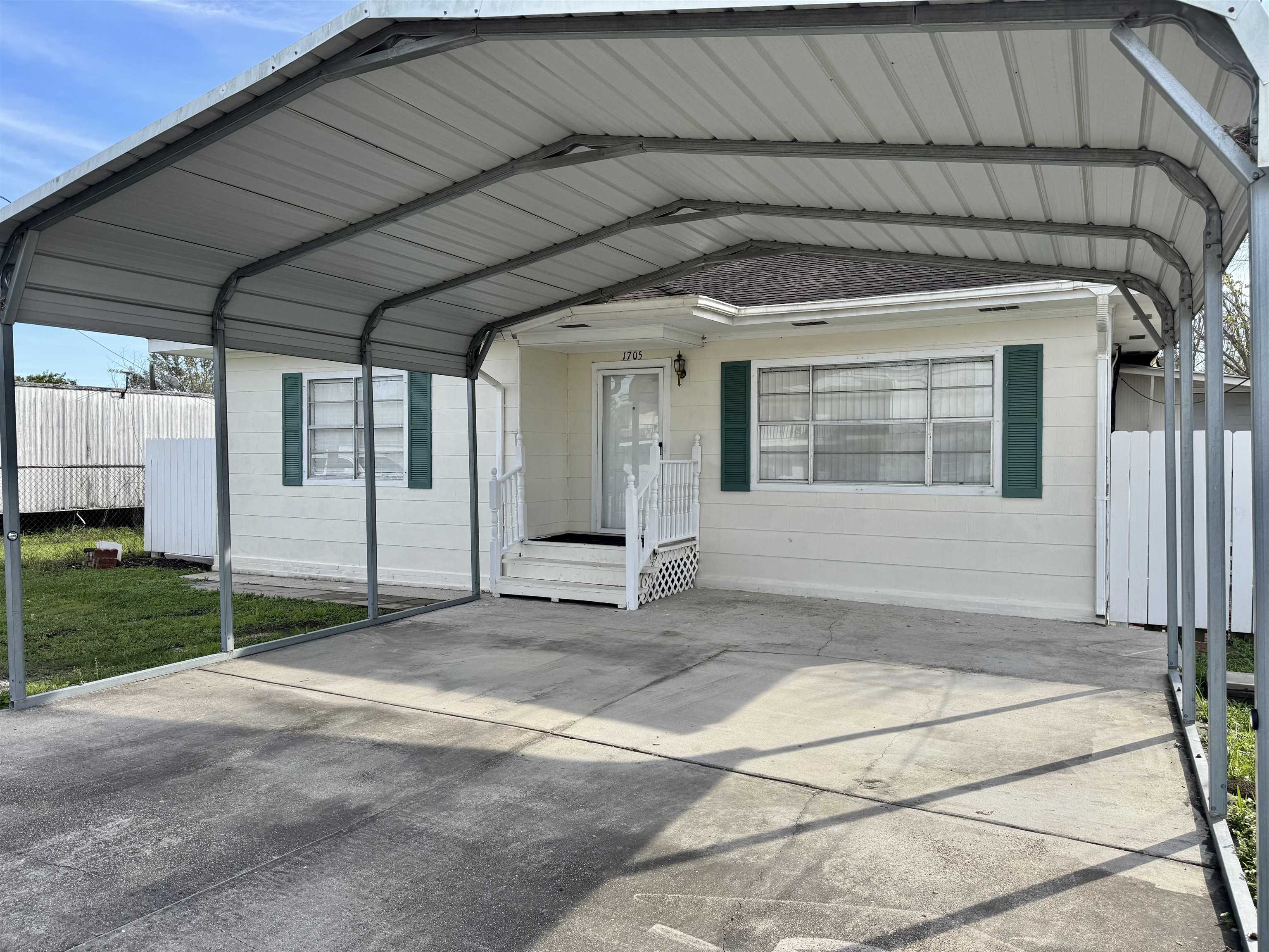 1705 Barrow St, Amelia, Louisiana image 3