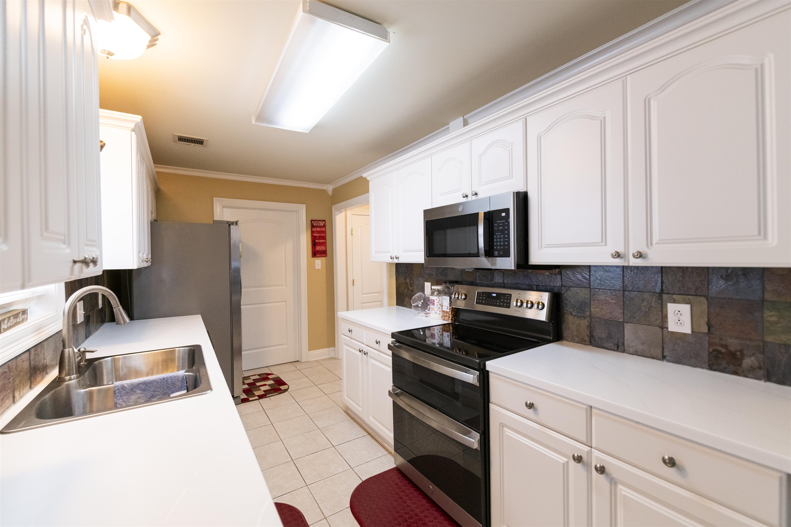 148 Magnolia Courtyard, Houma, Louisiana image 6