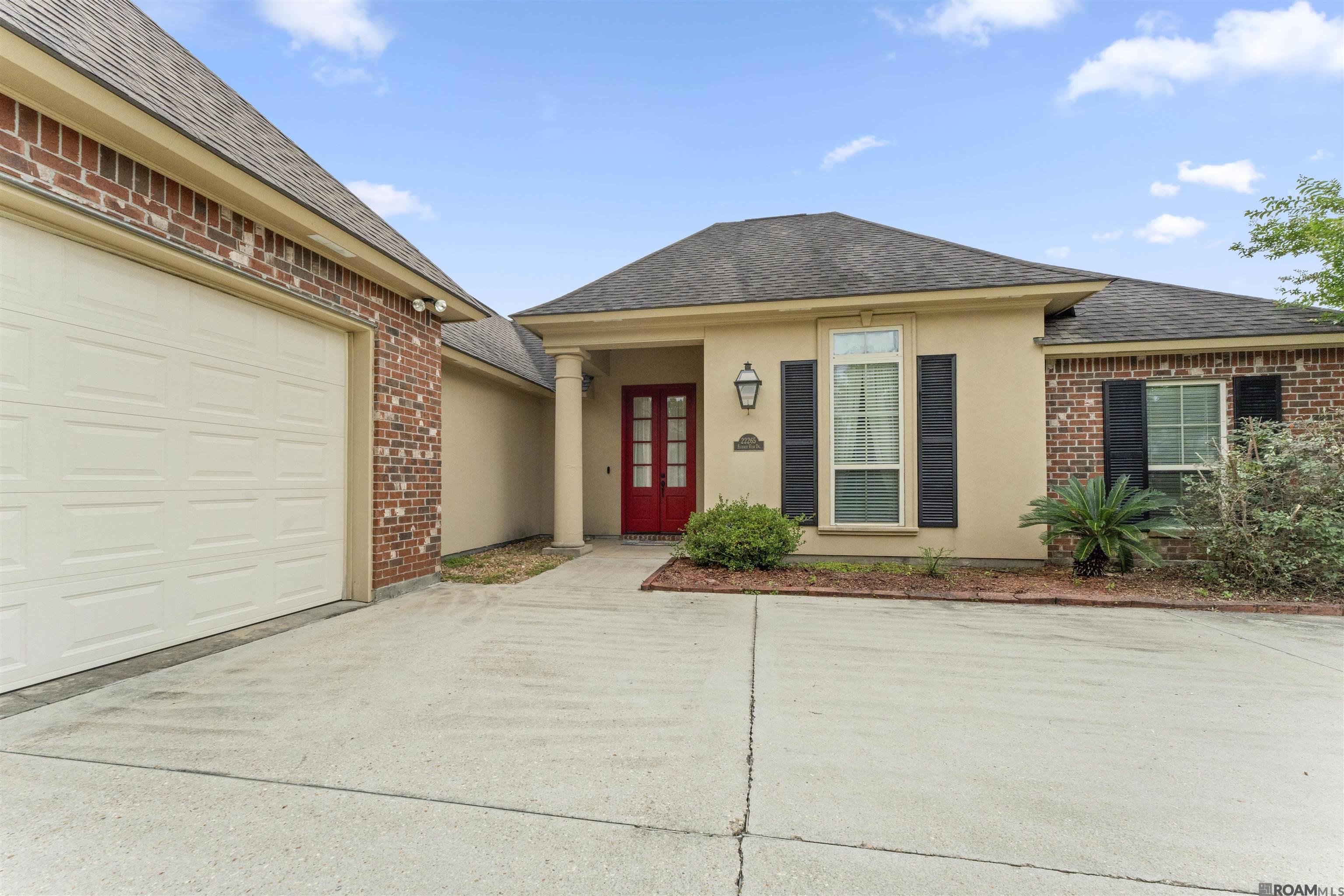22265 Fairway View Dr, Zachary, Louisiana image 2