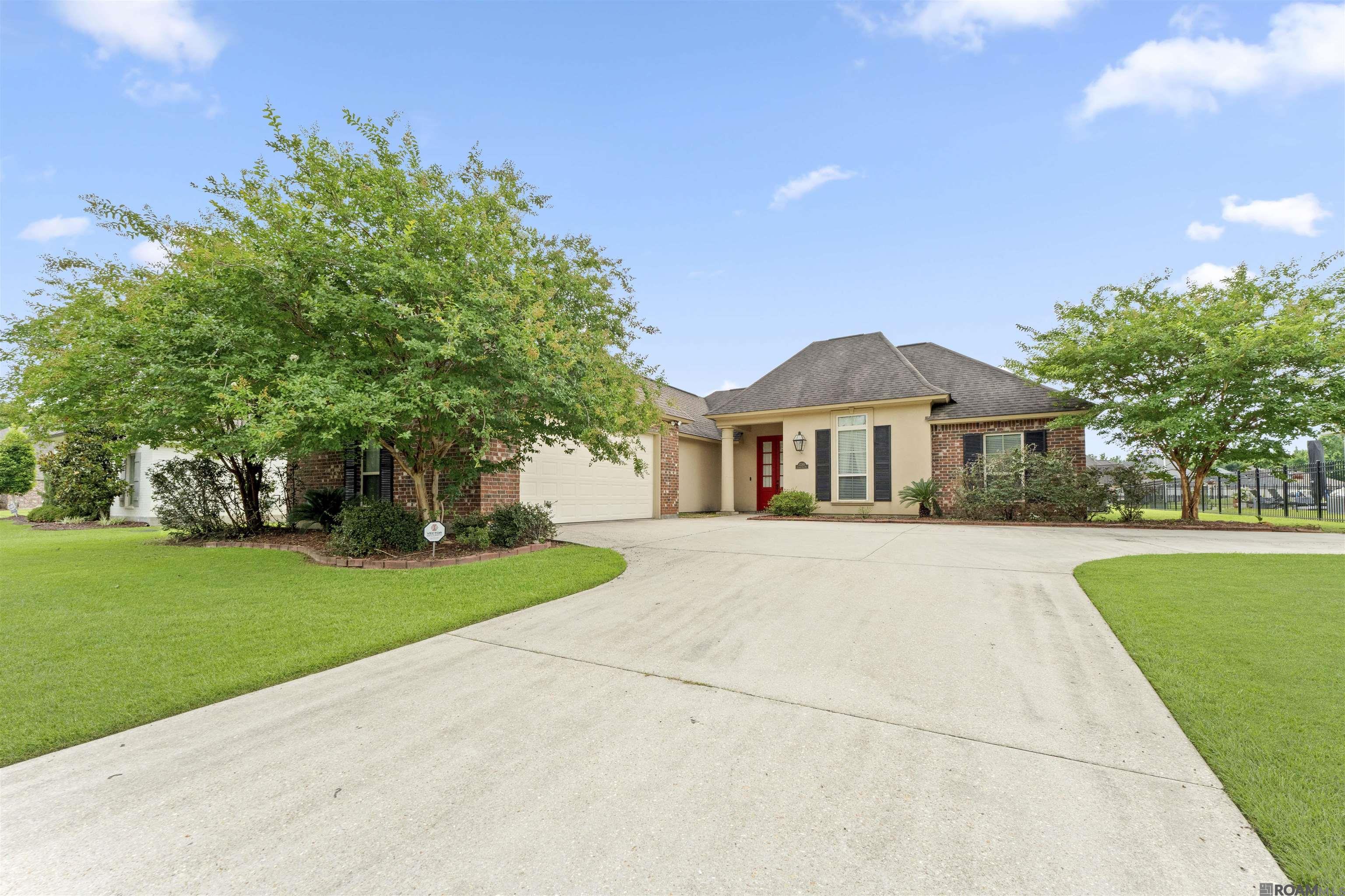 22265 Fairway View Dr, Zachary, Louisiana image 1