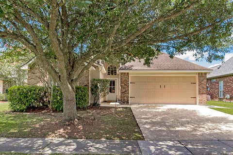 Homes For Sale - 18328 Three Bars Dr<br/> East Baton Rouge County, Baton Rouge, LA 70817