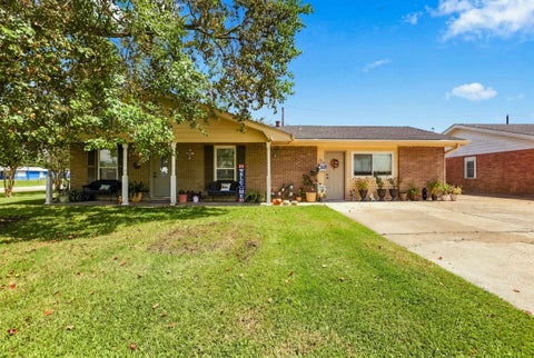 Homes For Sale - 52 Hms Drive<br/> Houma, LA 70364