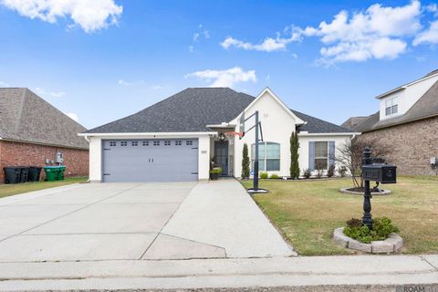 Homes For Sale - 6093 Waterford Ln<br/> Sorrento, LA 70778