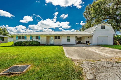 Homes For Sale - 405 Four Point Drive<br/> Raceland, LA 70394