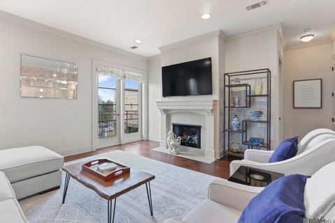 Condo For Sale - 8201 Village Plaza Ct #3B<br/> Baton Rouge, LA 70810