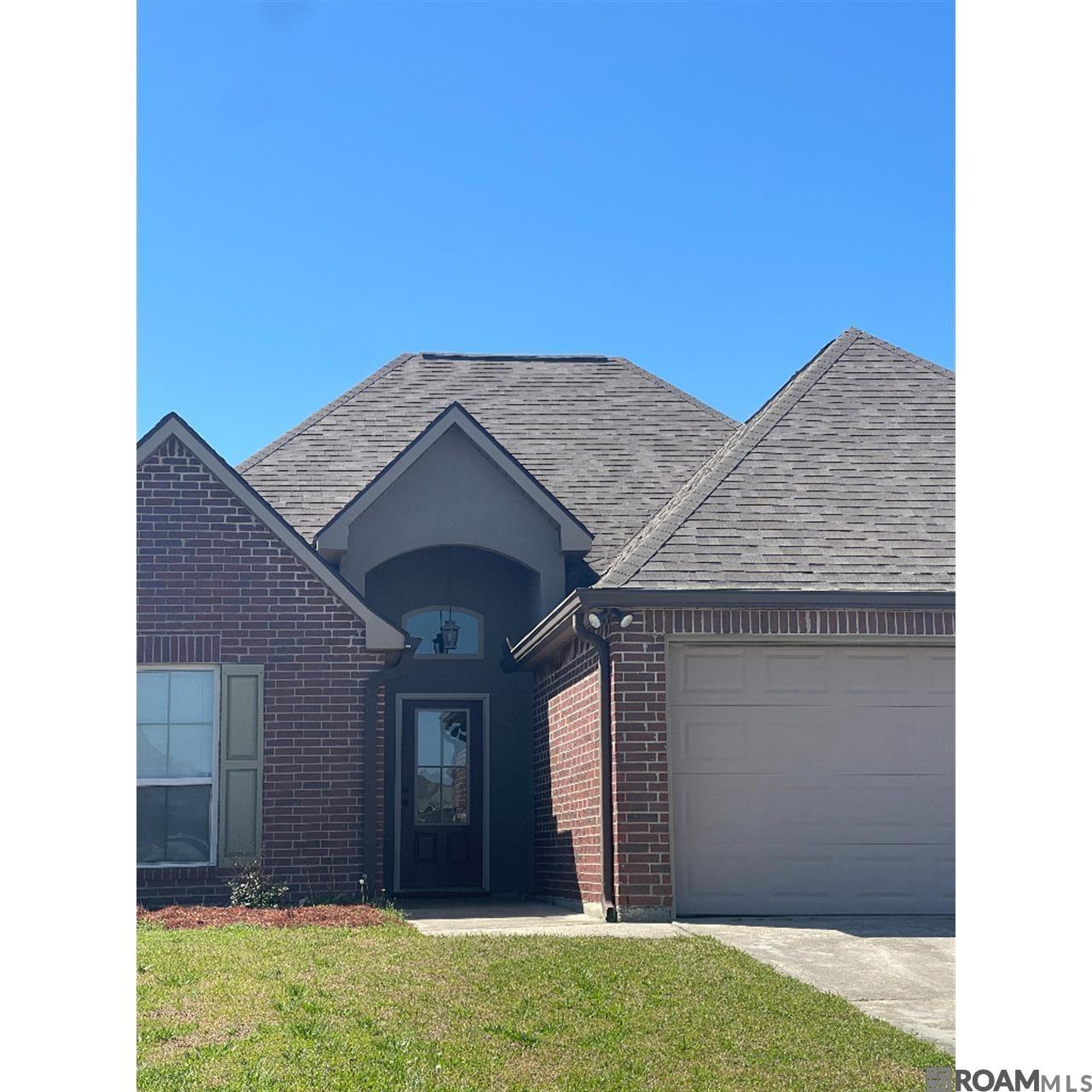 42365 Pebblestone Ave, Prairieville, Louisiana image 2