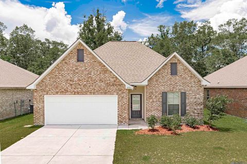Homes For Sale - 11550 Water View Ave<br/> Denham Springs, LA 70726