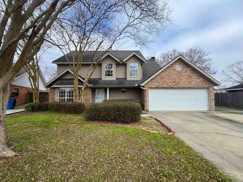 Homes For Sale - 527 Watson St<br/> Berwick, LA 70342