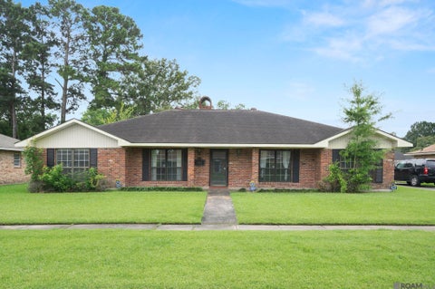 Homes For Sale - 13210 Todd Ave<br/> East Baton Rouge County, Baton Rouge, LA 70815
