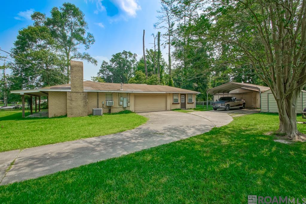34868 Gravesbriar Dr, Denham Springs, Louisiana image 4