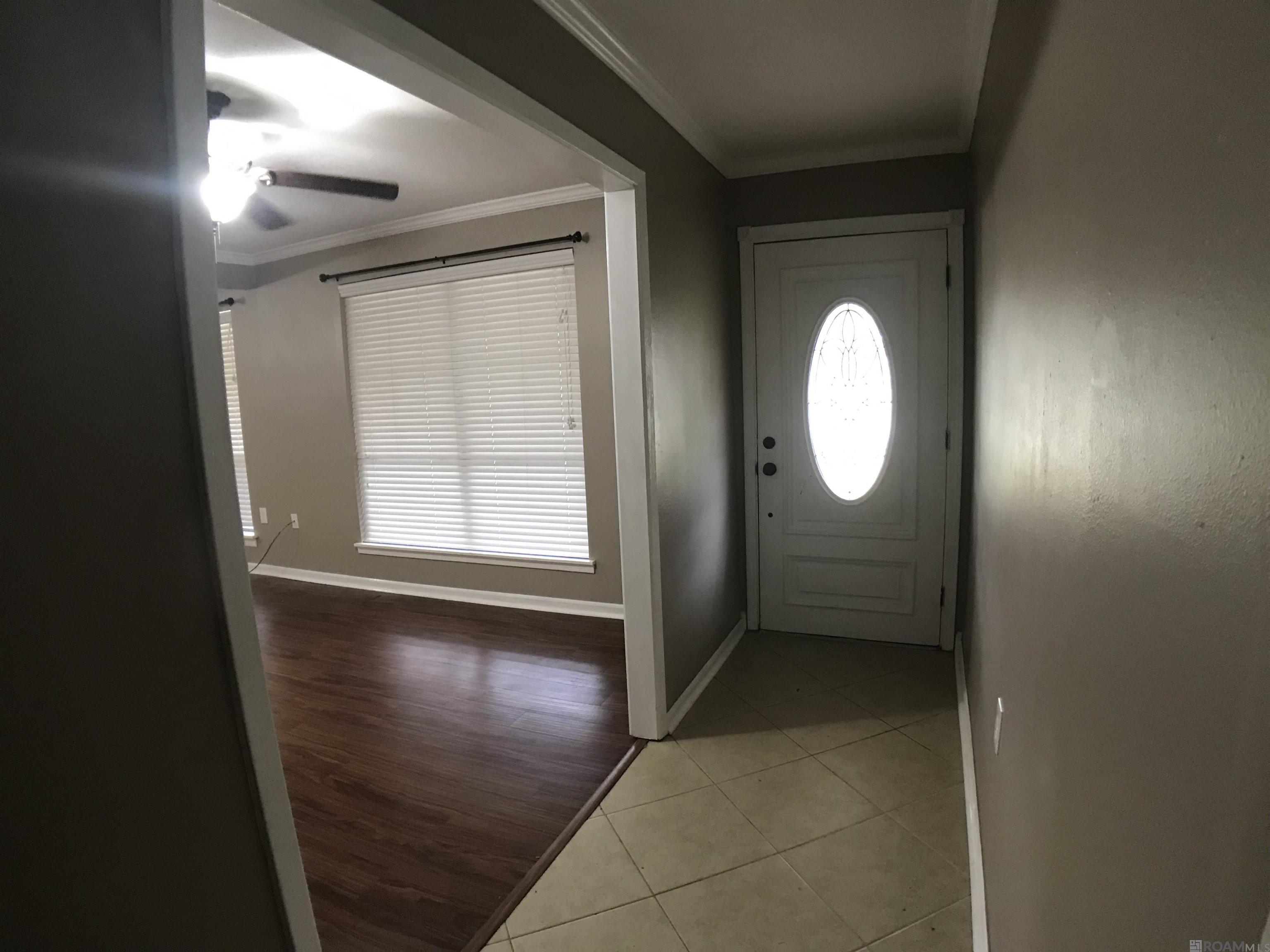 34868 Gravesbriar Dr, Denham Springs, Louisiana image 8
