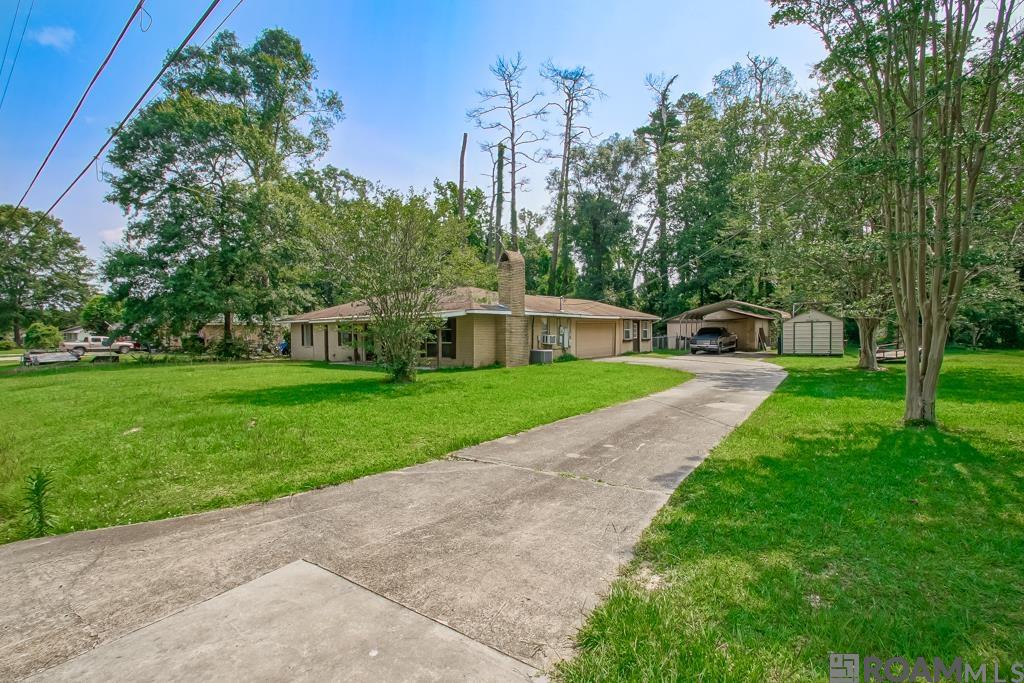 34868 Gravesbriar Dr, Denham Springs, Louisiana image 31