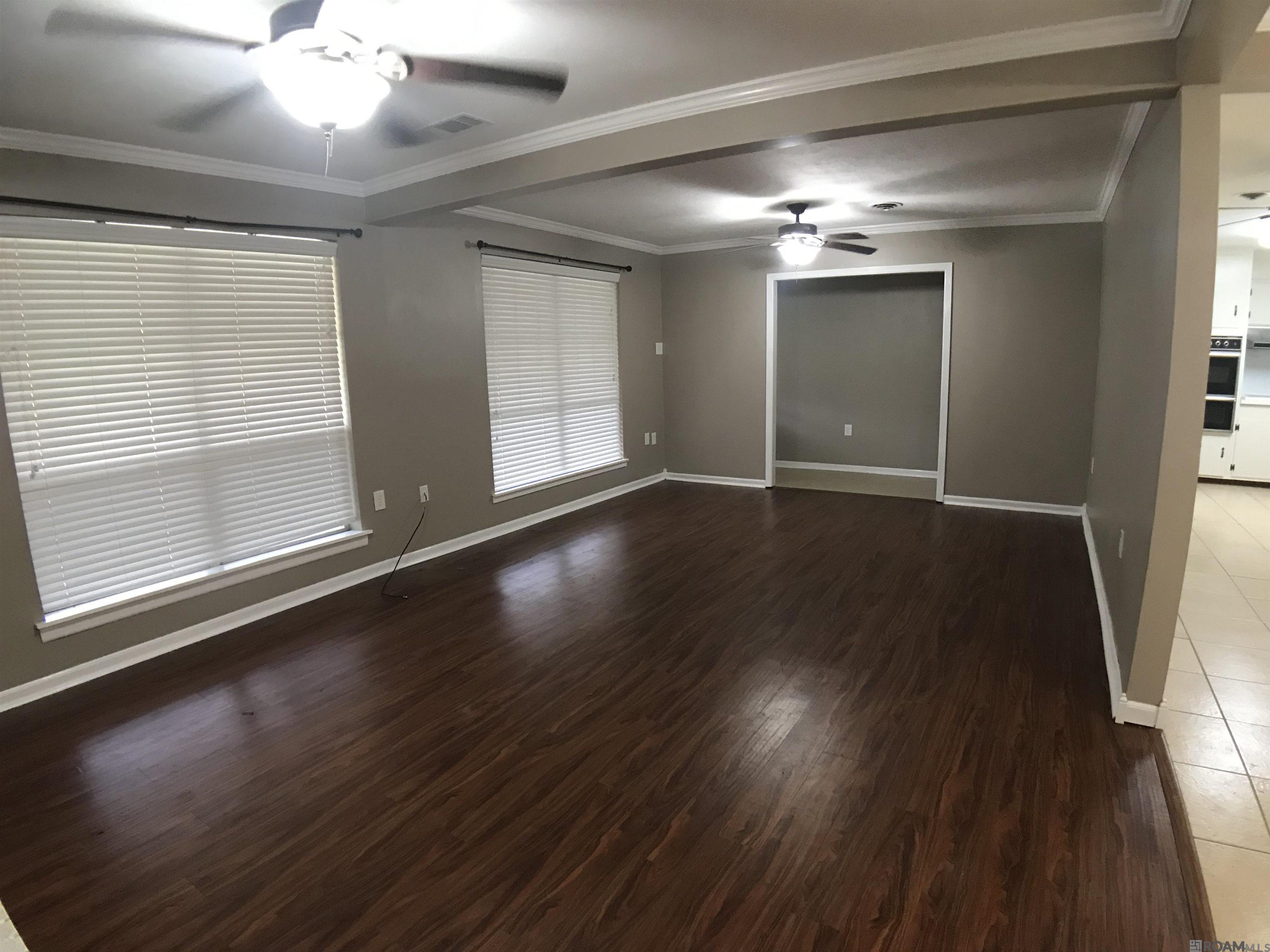 34868 Gravesbriar Dr, Denham Springs, Louisiana image 9