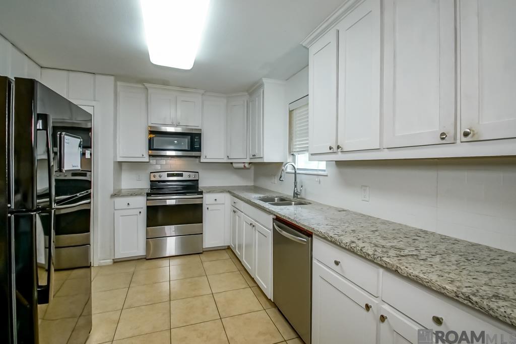 34868 Gravesbriar Dr, Denham Springs, Louisiana image 16
