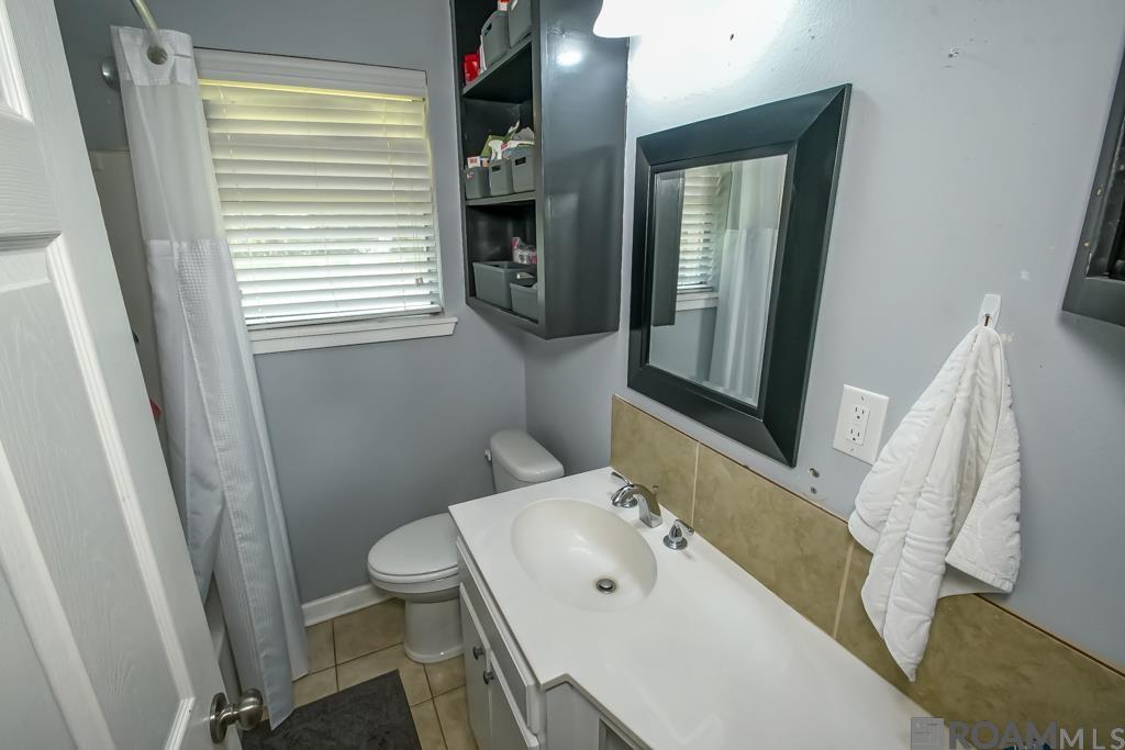34868 Gravesbriar Dr, Denham Springs, Louisiana image 21