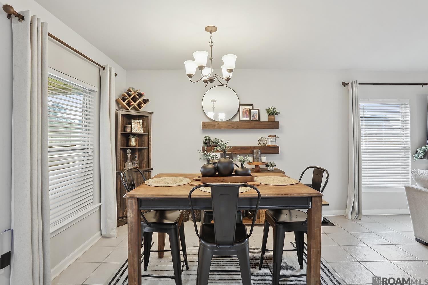 Denham Springs, Louisiana 70726, United States, 3 Bedrooms Bedrooms, ,2 BathroomsBathrooms,Residential,Pending,22296