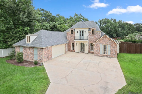 36487 RUE LA MONTE CT, PRAIRIEVILLE, LA 70769 - Image 178e70ec4f5a4d7bc0d82f1a17e2fe11/1581844237