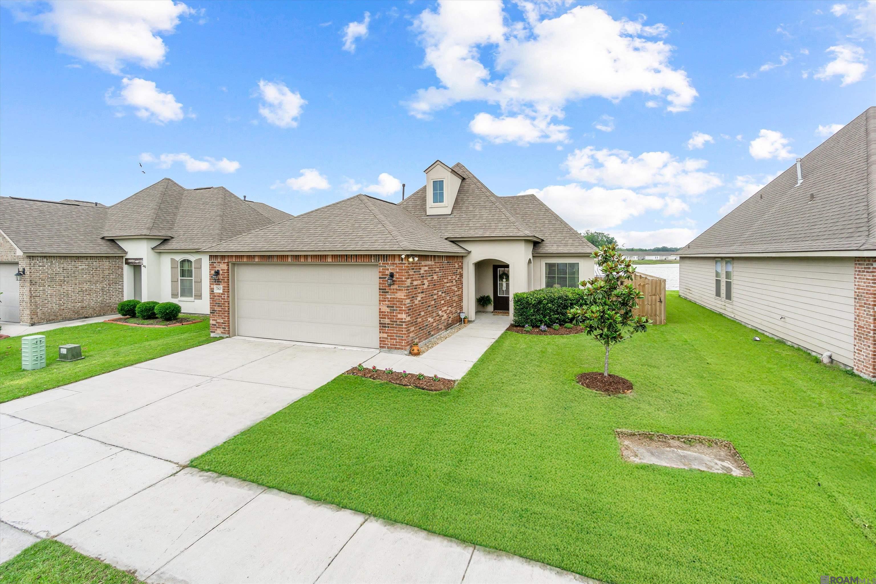 7823 W Pelican Lakes Ave, Baton Rouge, Louisiana image 2