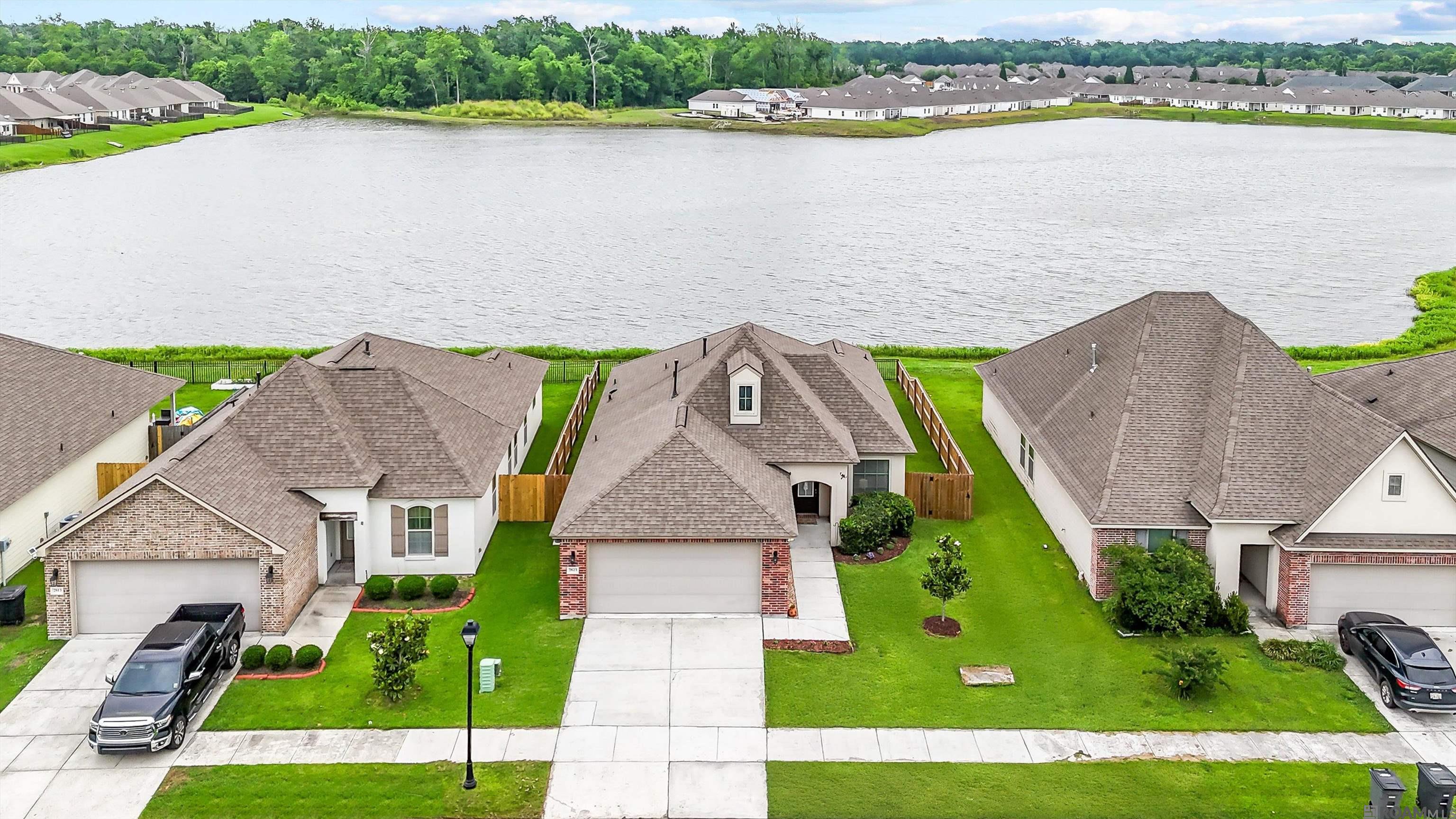7823 W Pelican Lakes Ave, Baton Rouge, Louisiana image 3