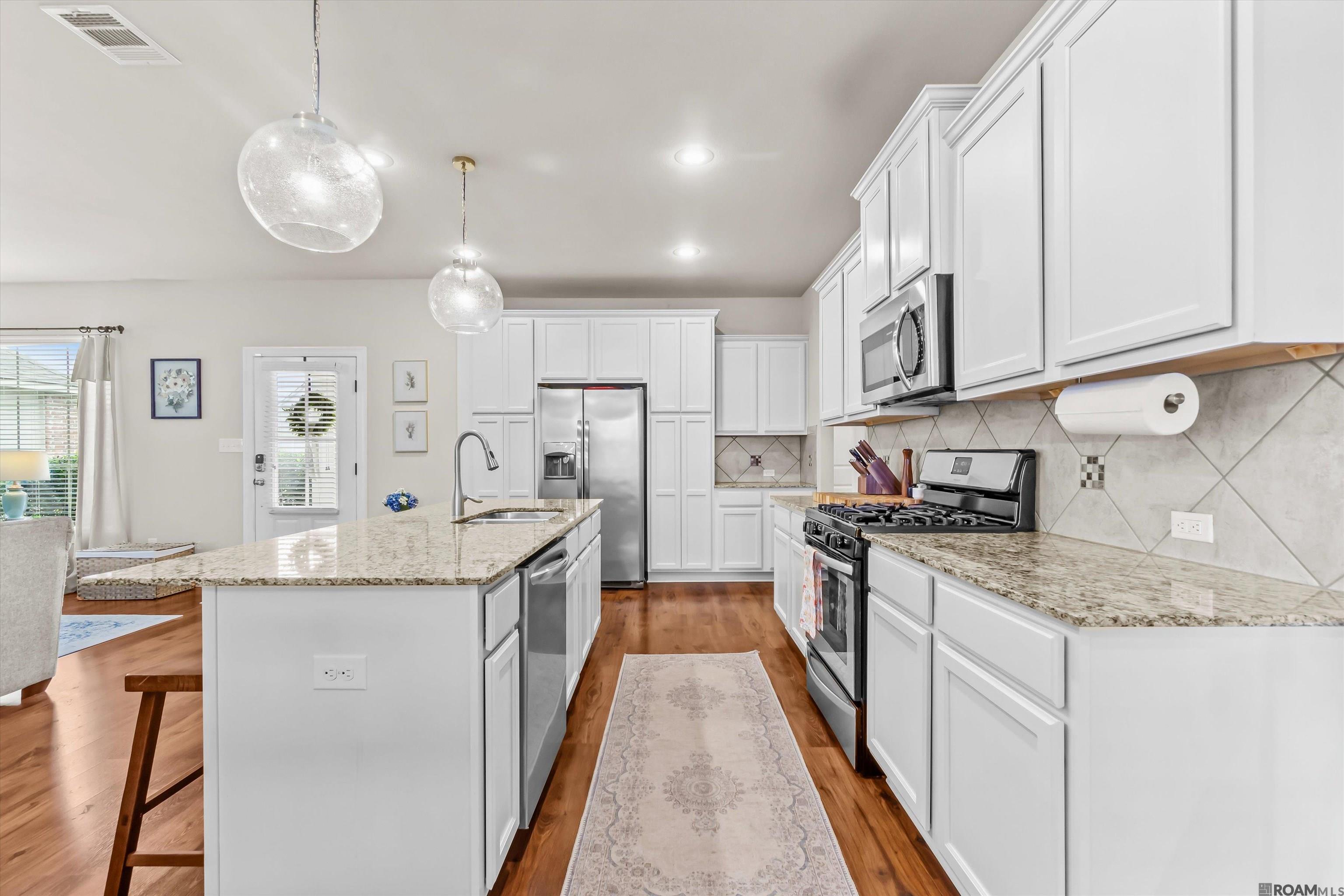 7823 W Pelican Lakes Ave, Baton Rouge, Louisiana image 7