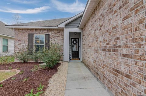 Homes For Sale - 18064 Terraceside Dr<br/> Ascension County, Prairieville, LA 70769