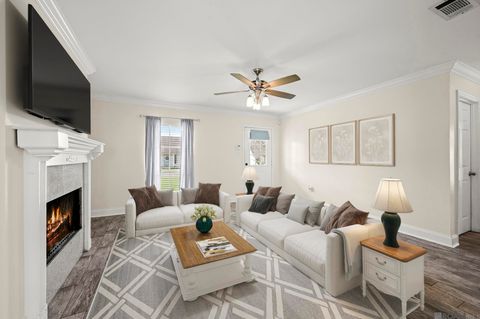 Homes For Sale - 11186 Henson Dr<br/> Greenwell Springs, LA 70739