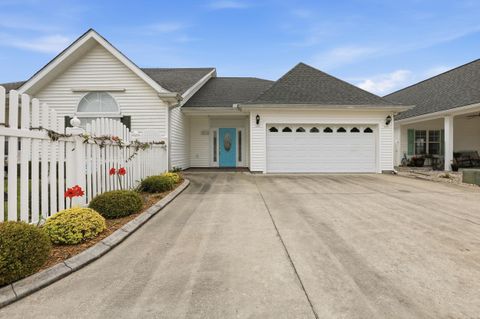 Townhouse For Sale - 110 Magnolia Courtyard<br/> Houma, LA 70364