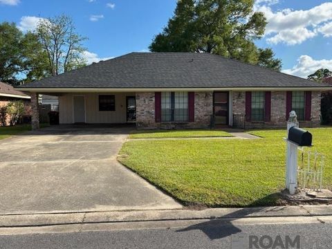 Homes For Sale - 105 Briarwood Dr<br/> Lafayette County, Lafayette, LA 70501