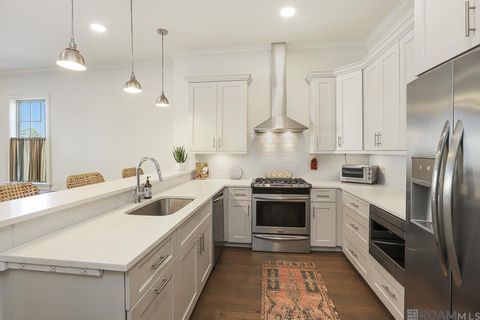 Condo For Sale - 8211 Village Plaza Ct #2B<br/> Baton Rouge, LA 70810