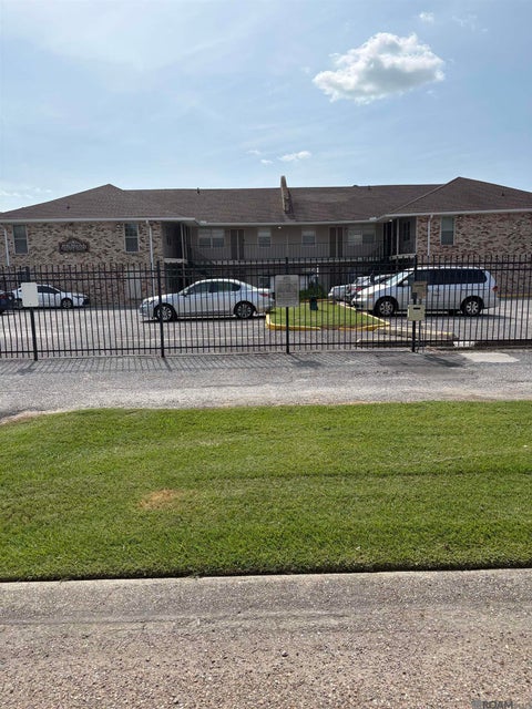 Townhouse For Sale - 4518 Y A Tittle Ave #16<br/> East Baton Rouge County, Baton Rouge, LA 70820