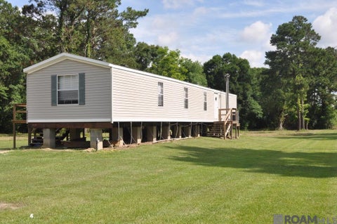 Mobile Home For Rent - 44036 Loop Rd<br/> Ascension County, Prairieville, LA 70769